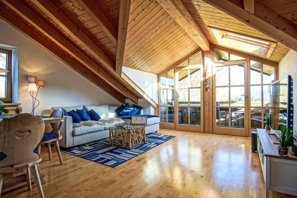 Luxury Living Near Weissensee +Balcony +Netflix Füssen Exterior foto