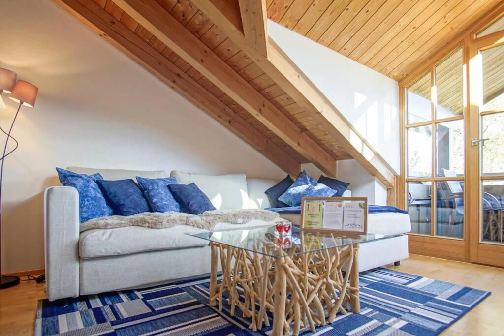 Luxury Living Near Weissensee +Balcony +Netflix Füssen Exterior foto