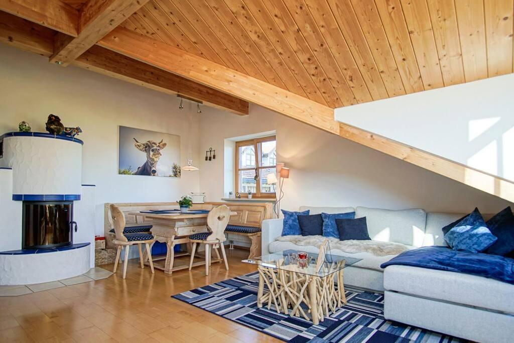 Luxury Living Near Weissensee +Balcony +Netflix Füssen Exterior foto